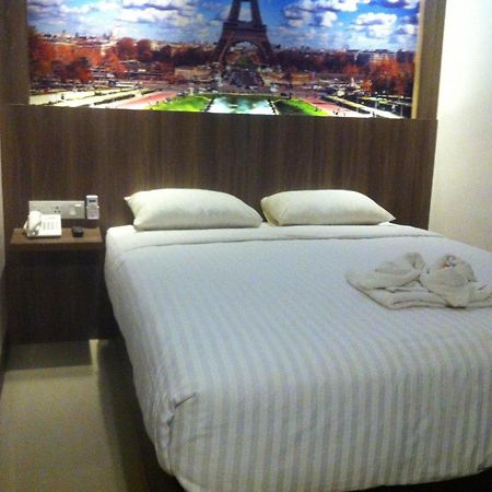 Hotel My Home Sintang 外观 照片