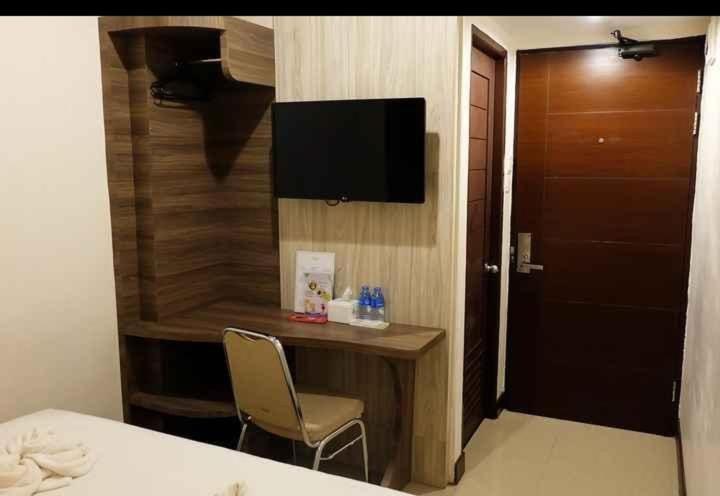 Hotel My Home Sintang 外观 照片