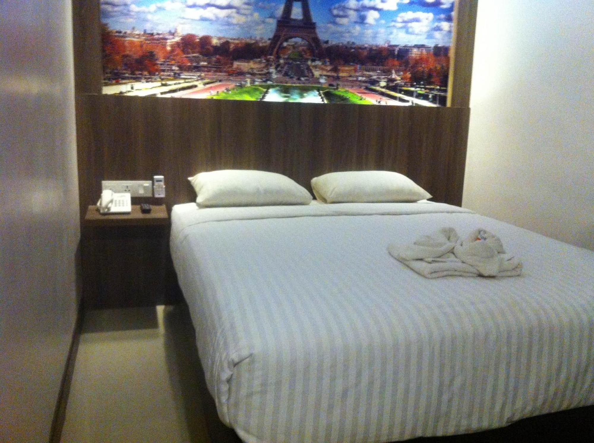 Hotel My Home Sintang 外观 照片